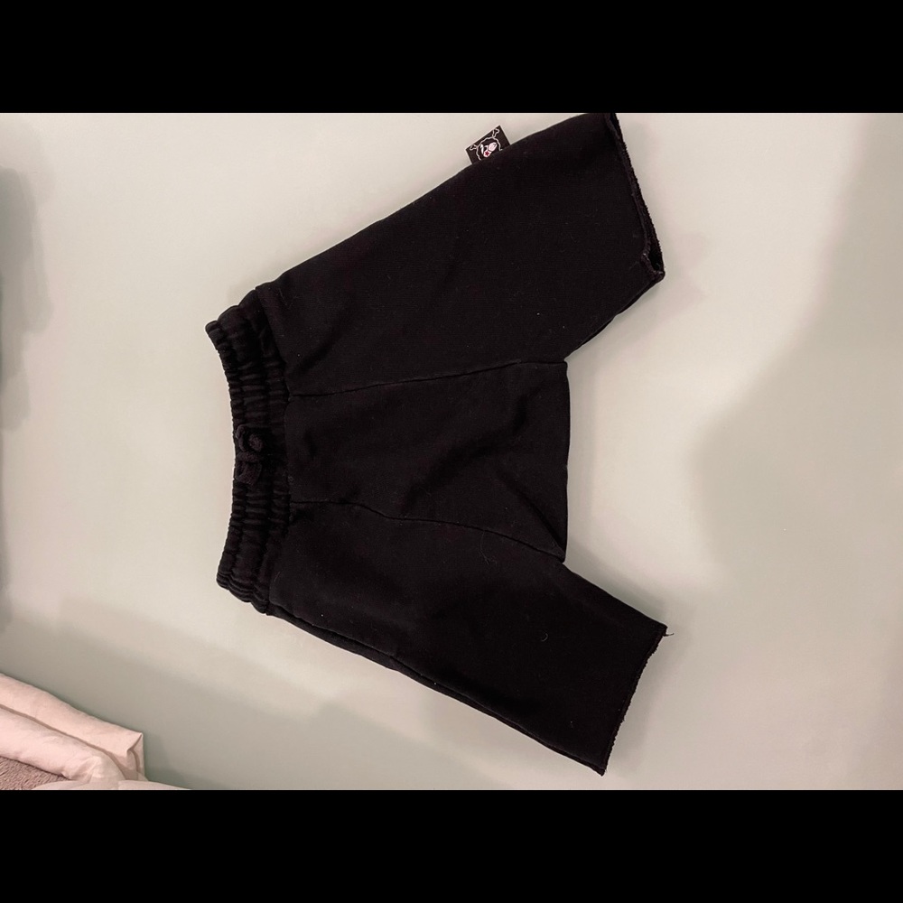 Nununu shorts 0-6 months